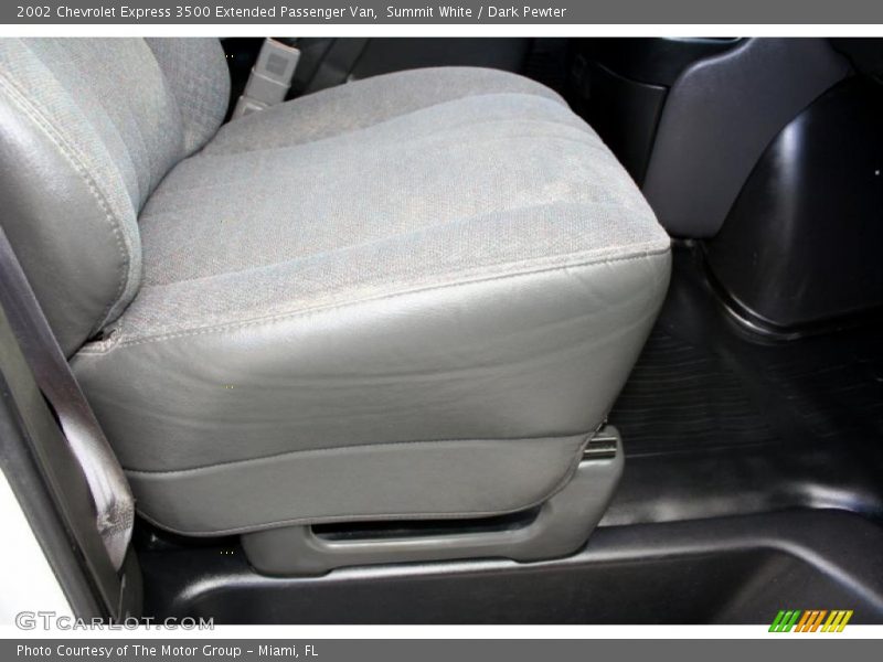 Summit White / Dark Pewter 2002 Chevrolet Express 3500 Extended Passenger Van