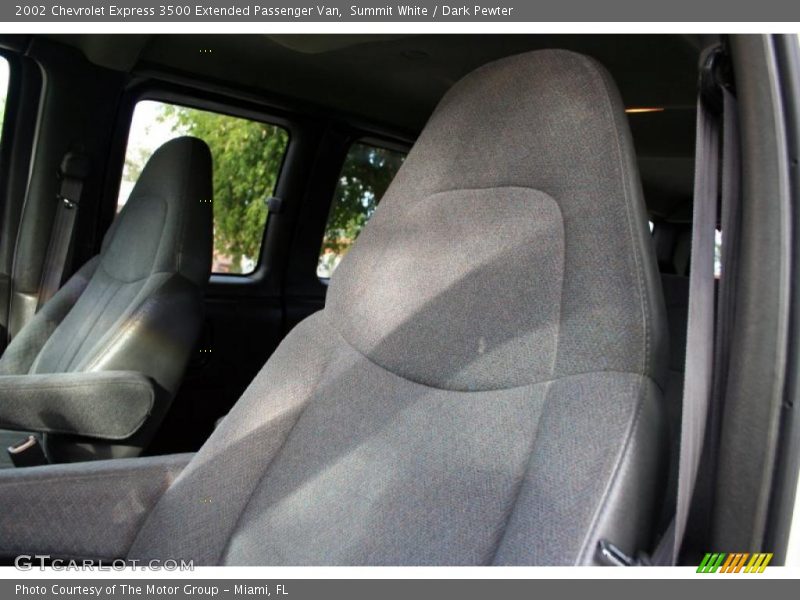 Summit White / Dark Pewter 2002 Chevrolet Express 3500 Extended Passenger Van