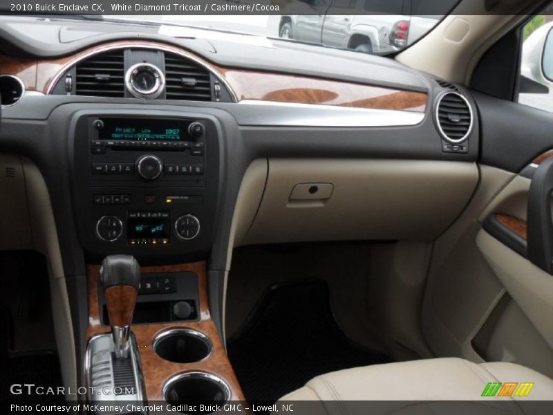 Dashboard of 2010 Enclave CX