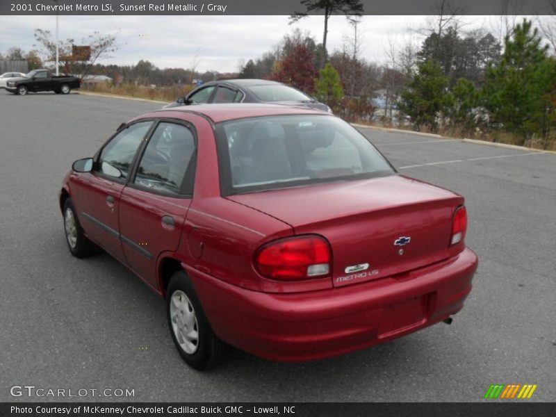  2001 Metro LSi Sunset Red Metallic
