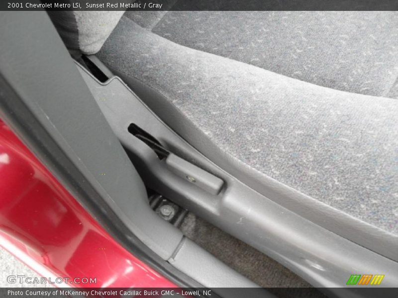 Sunset Red Metallic / Gray 2001 Chevrolet Metro LSi