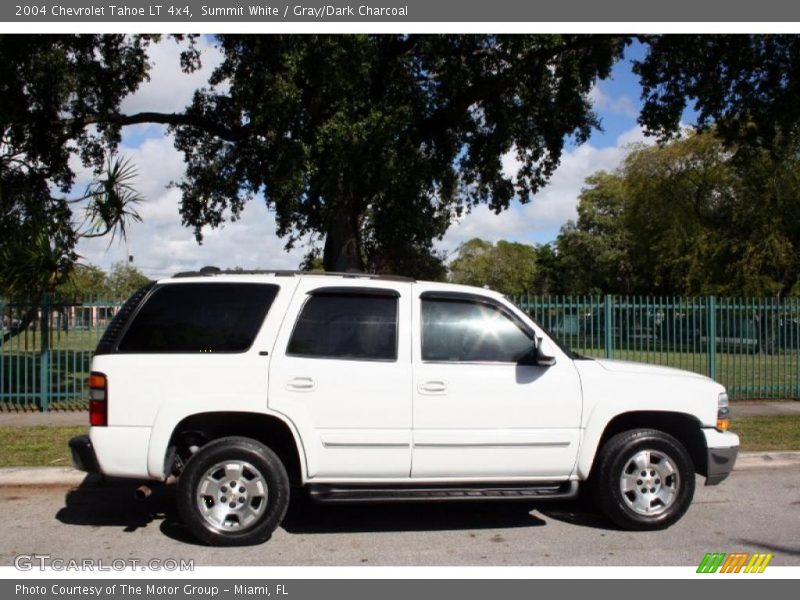 Summit White / Gray/Dark Charcoal 2004 Chevrolet Tahoe LT 4x4