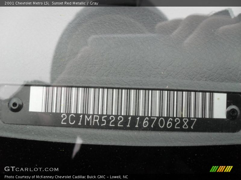 Sunset Red Metallic / Gray 2001 Chevrolet Metro LSi