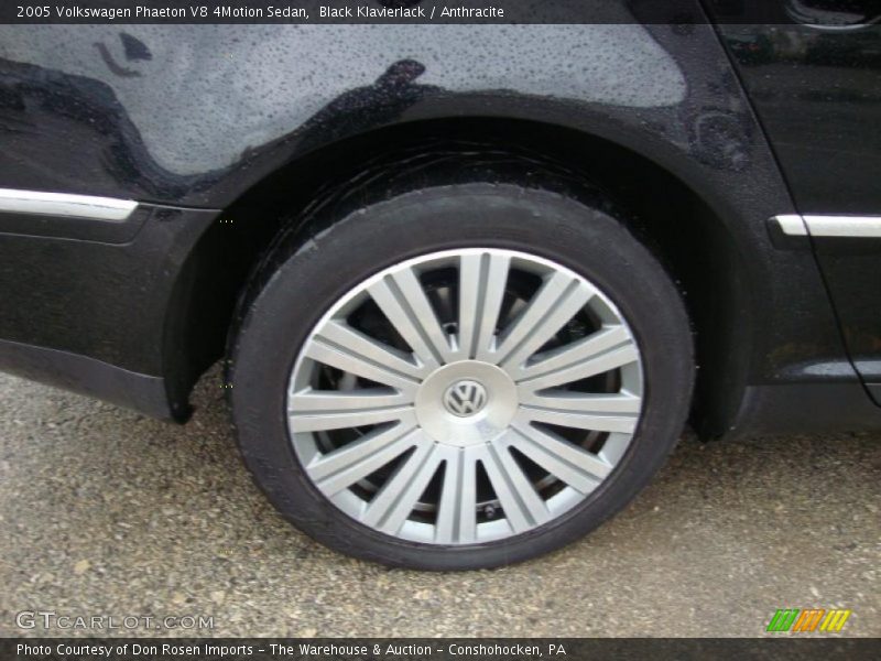  2005 Phaeton V8 4Motion Sedan Wheel
