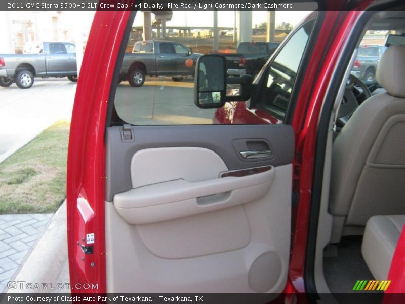 Door Panel of 2011 Sierra 3500HD SLT Crew Cab 4x4 Dually