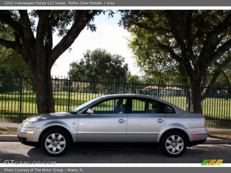 Reflex Silver Metallic / Grey 2002 Volkswagen Passat GLX Sedan