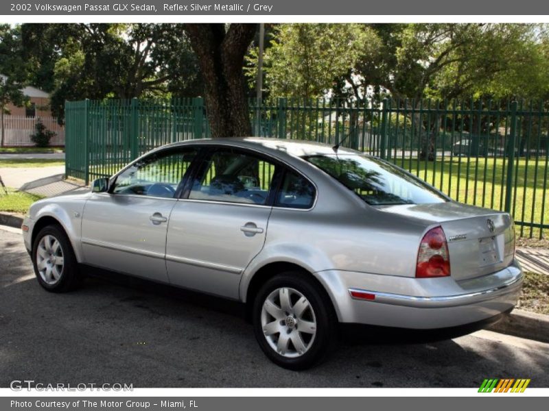 Reflex Silver Metallic / Grey 2002 Volkswagen Passat GLX Sedan