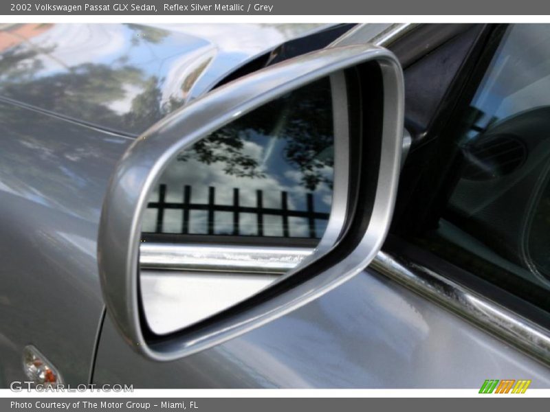 Reflex Silver Metallic / Grey 2002 Volkswagen Passat GLX Sedan