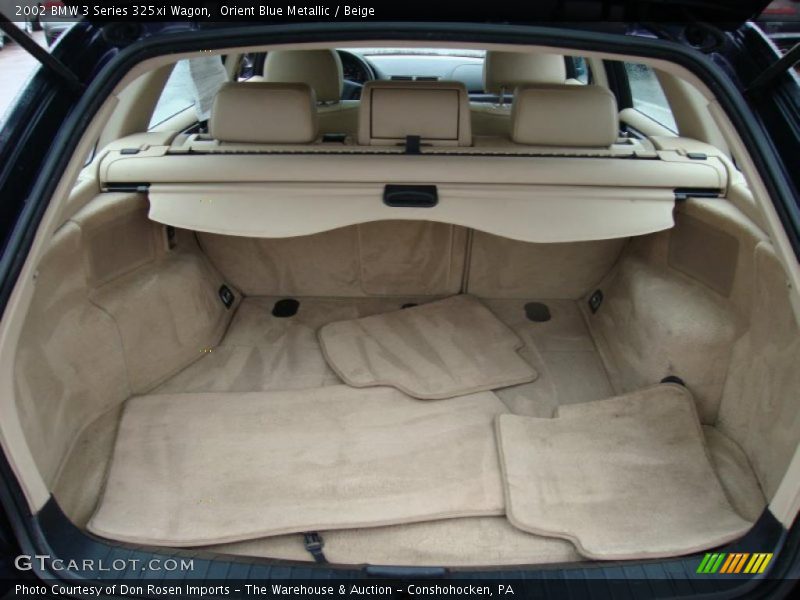  2002 3 Series 325xi Wagon Trunk