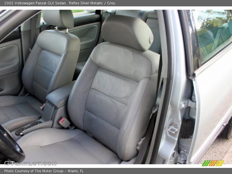 Reflex Silver Metallic / Grey 2002 Volkswagen Passat GLX Sedan