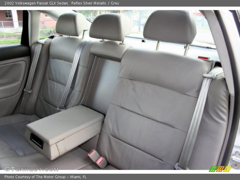 Reflex Silver Metallic / Grey 2002 Volkswagen Passat GLX Sedan