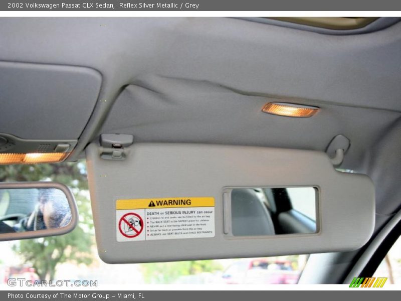 Reflex Silver Metallic / Grey 2002 Volkswagen Passat GLX Sedan