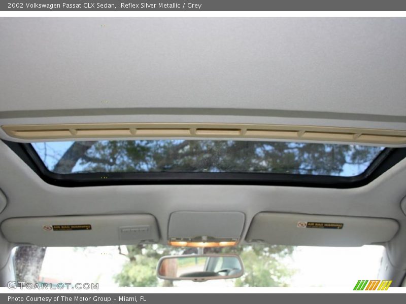 Reflex Silver Metallic / Grey 2002 Volkswagen Passat GLX Sedan