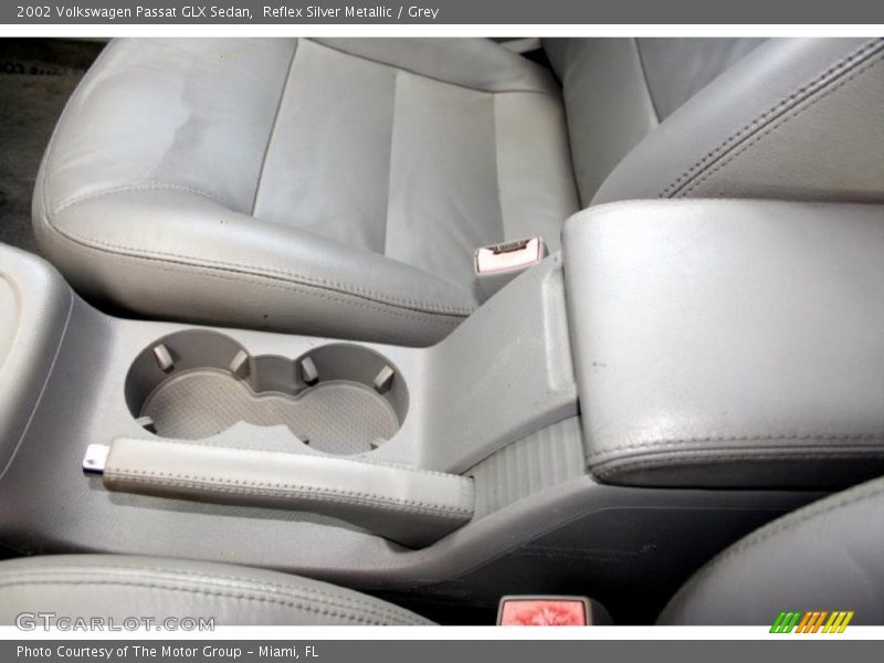 Reflex Silver Metallic / Grey 2002 Volkswagen Passat GLX Sedan