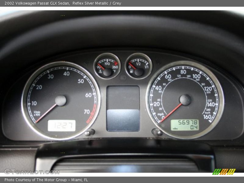 Reflex Silver Metallic / Grey 2002 Volkswagen Passat GLX Sedan
