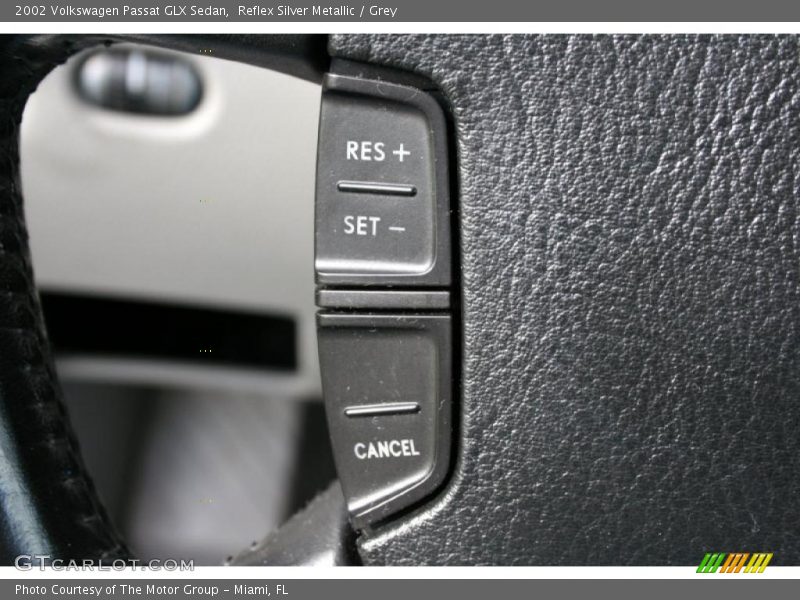 Reflex Silver Metallic / Grey 2002 Volkswagen Passat GLX Sedan