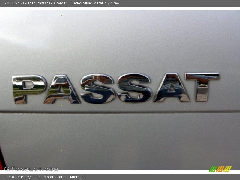Reflex Silver Metallic / Grey 2002 Volkswagen Passat GLX Sedan