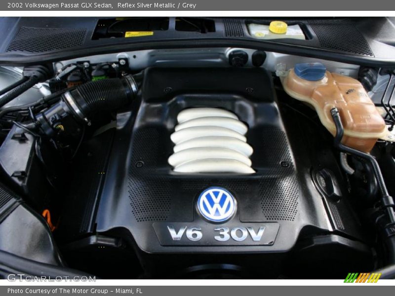 Reflex Silver Metallic / Grey 2002 Volkswagen Passat GLX Sedan