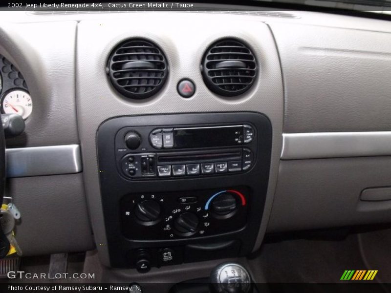 Cactus Green Metallic / Taupe 2002 Jeep Liberty Renegade 4x4