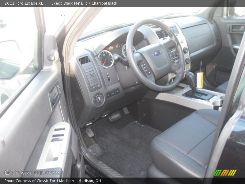 Tuxedo Black Metallic / Charcoal Black 2011 Ford Escape XLT