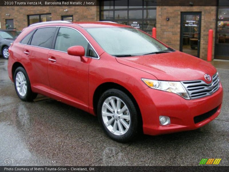 Front 3/4 View of 2010 Venza I4