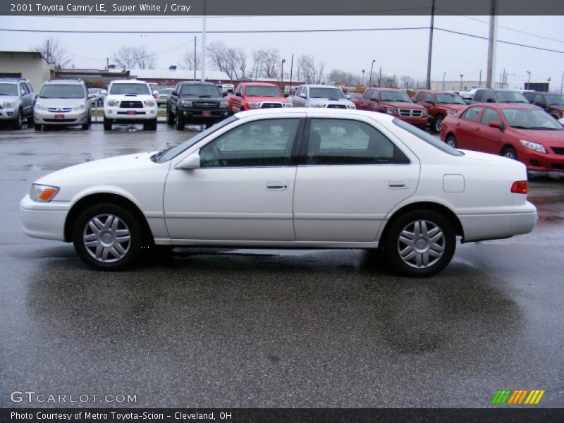 Super White / Gray 2001 Toyota Camry LE