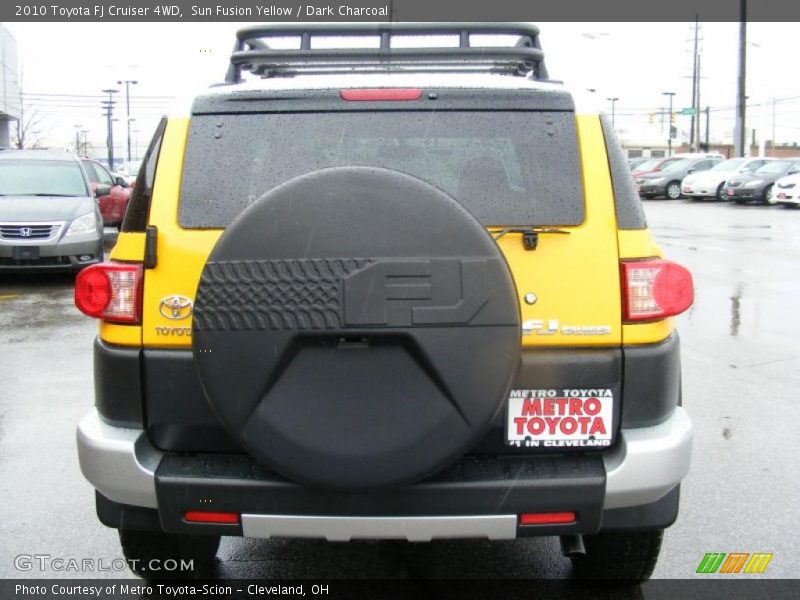 Sun Fusion Yellow / Dark Charcoal 2010 Toyota FJ Cruiser 4WD