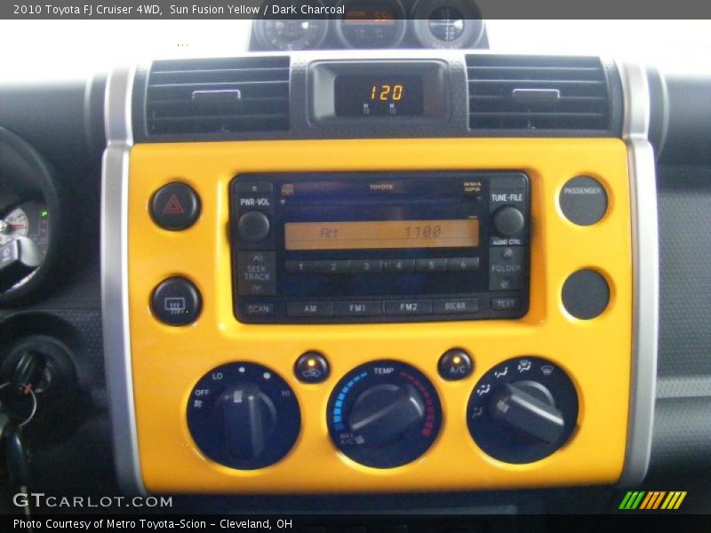 Sun Fusion Yellow / Dark Charcoal 2010 Toyota FJ Cruiser 4WD