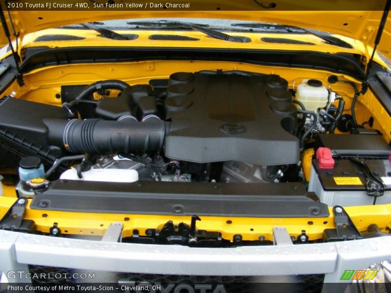 Sun Fusion Yellow / Dark Charcoal 2010 Toyota FJ Cruiser 4WD