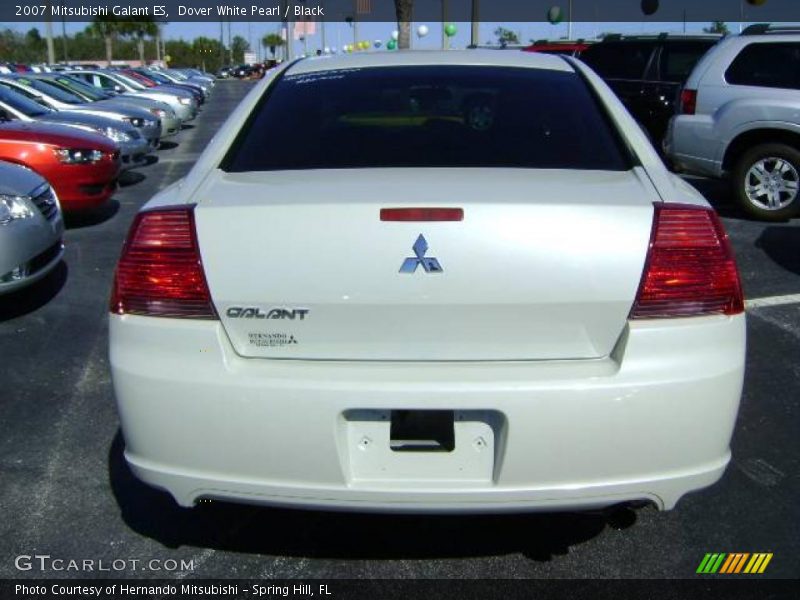 Dover White Pearl / Black 2007 Mitsubishi Galant ES