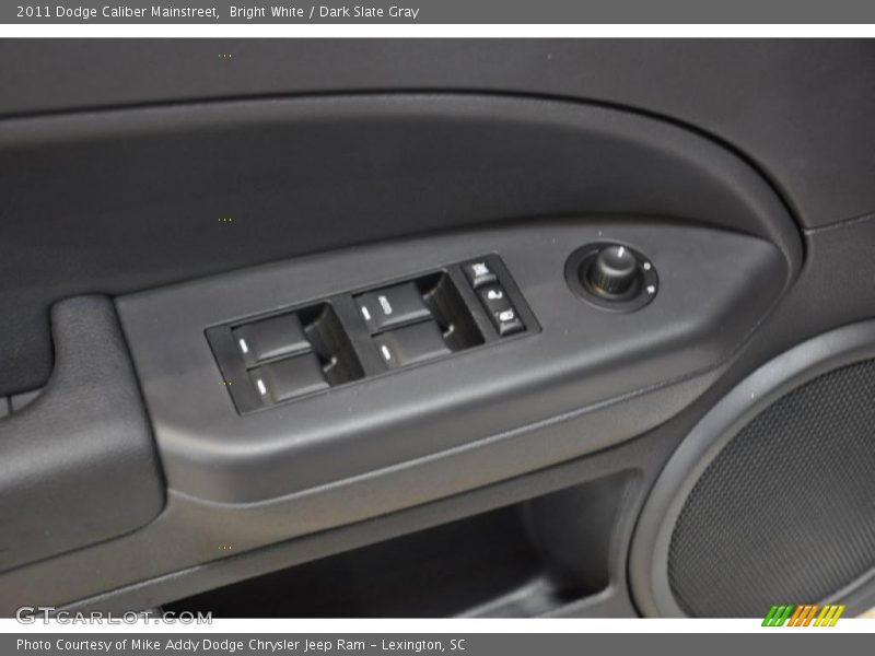 Bright White / Dark Slate Gray 2011 Dodge Caliber Mainstreet