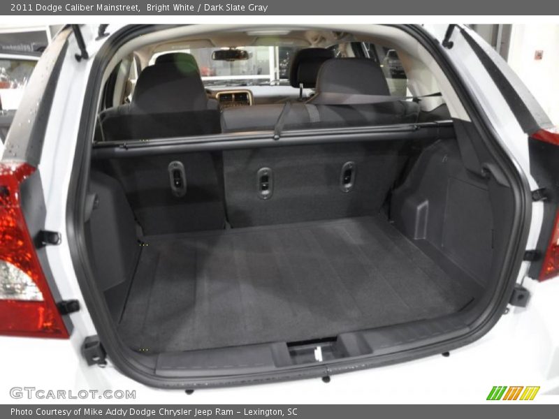  2011 Caliber Mainstreet Trunk