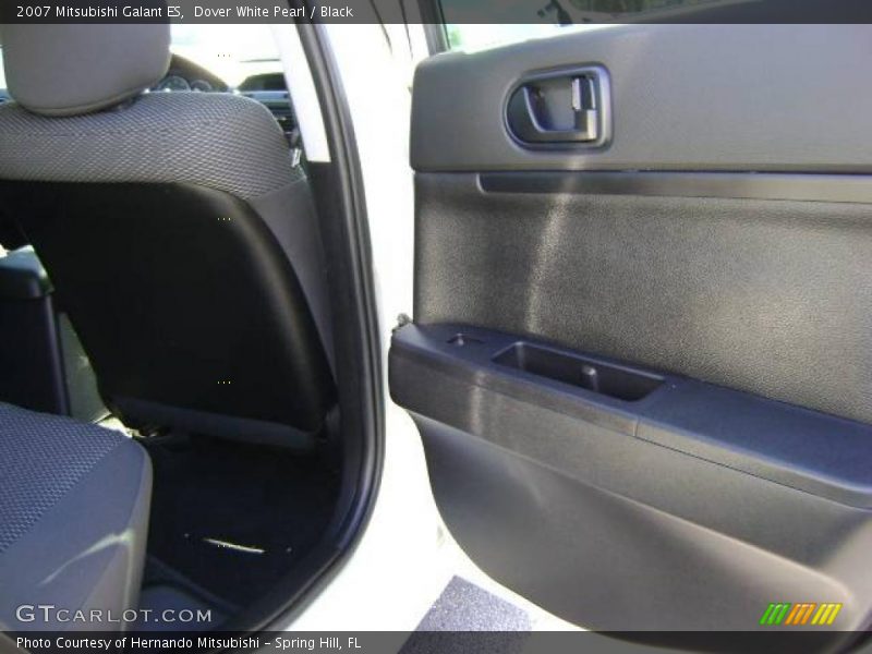 Dover White Pearl / Black 2007 Mitsubishi Galant ES
