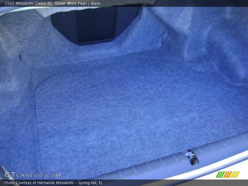Dover White Pearl / Black 2007 Mitsubishi Galant ES