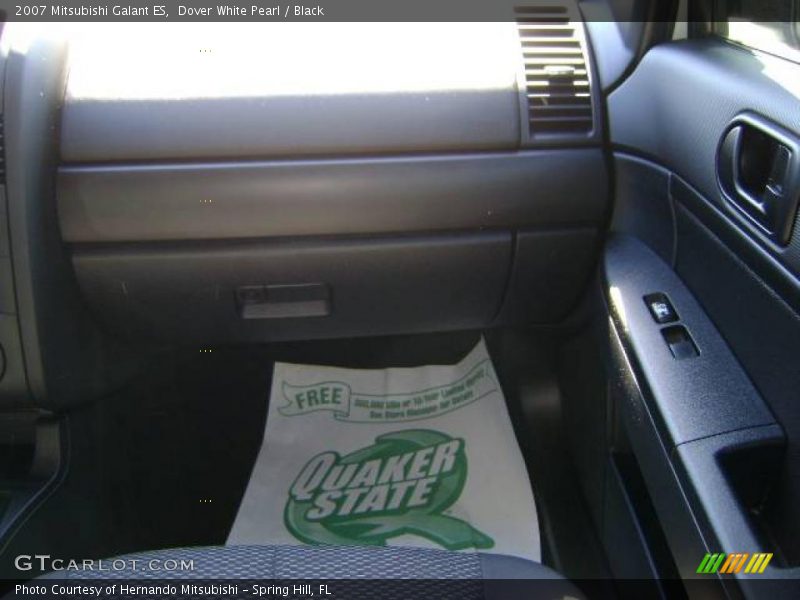 Dover White Pearl / Black 2007 Mitsubishi Galant ES