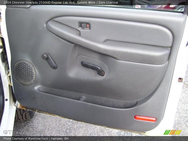 Summit White / Dark Charcoal 2004 Chevrolet Silverado 2500HD Regular Cab 4x4