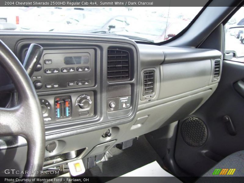 Summit White / Dark Charcoal 2004 Chevrolet Silverado 2500HD Regular Cab 4x4