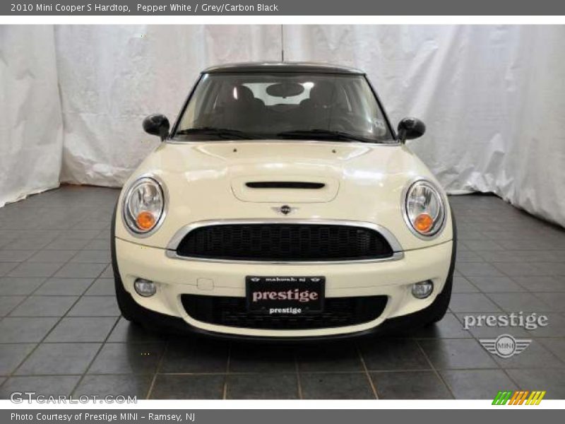 Pepper White / Grey/Carbon Black 2010 Mini Cooper S Hardtop