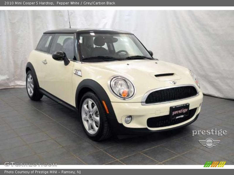 Pepper White / Grey/Carbon Black 2010 Mini Cooper S Hardtop