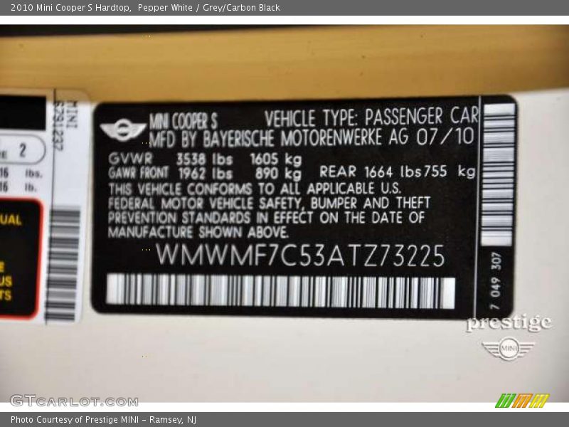Pepper White / Grey/Carbon Black 2010 Mini Cooper S Hardtop