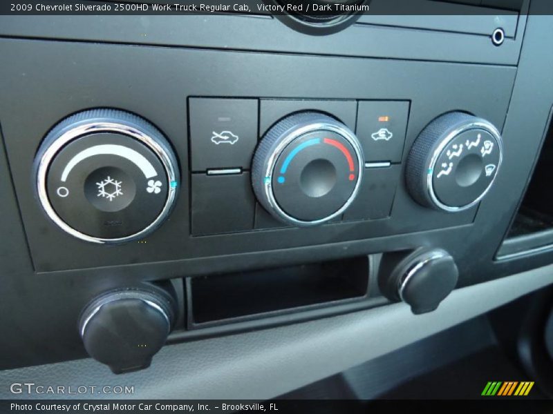 Controls of 2009 Silverado 2500HD Work Truck Regular Cab