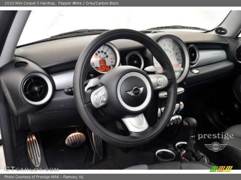 Pepper White / Grey/Carbon Black 2010 Mini Cooper S Hardtop