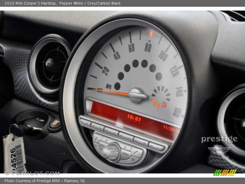Pepper White / Grey/Carbon Black 2010 Mini Cooper S Hardtop
