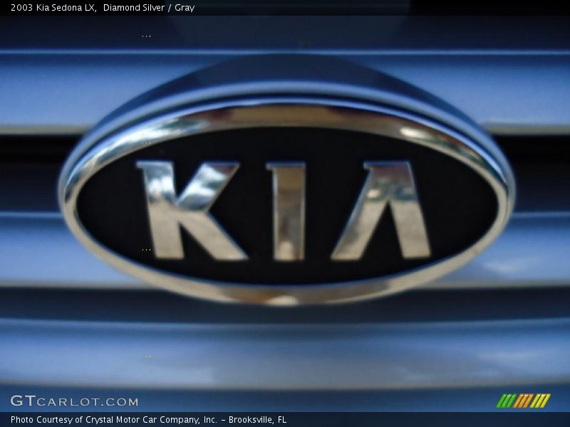 Diamond Silver / Gray 2003 Kia Sedona LX