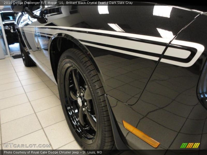 Brilliant Black Crystal Pearl / Dark Slate Gray 2010 Dodge Challenger R/T Mopar '10