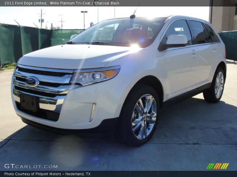 Front 3/4 View of 2011 Edge Limited