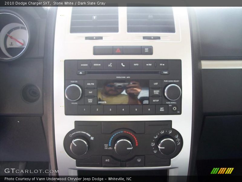 Stone White / Dark Slate Gray 2010 Dodge Charger SXT