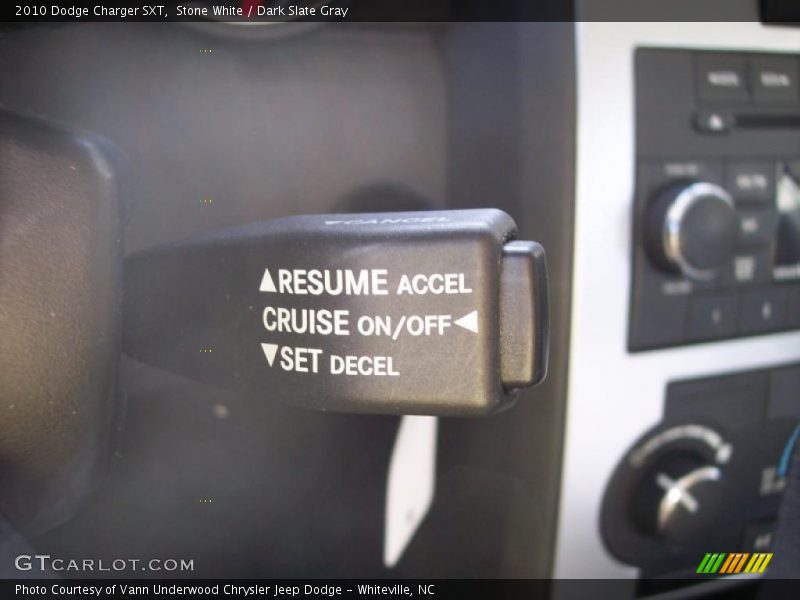 Stone White / Dark Slate Gray 2010 Dodge Charger SXT