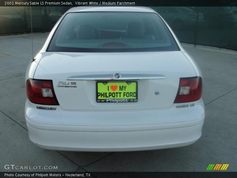 Vibrant White / Medium Parchment 2001 Mercury Sable LS Premium Sedan