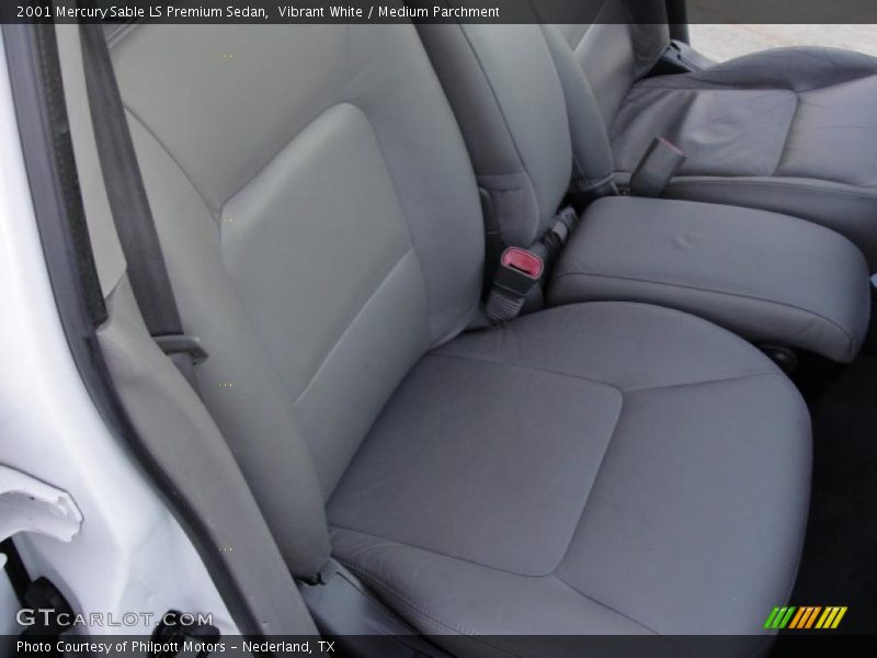 Vibrant White / Medium Parchment 2001 Mercury Sable LS Premium Sedan